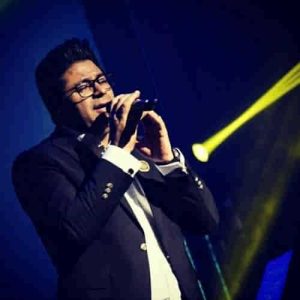 دانلود آهنگ زخمی عشقی وطنم باید صدایت بزنم